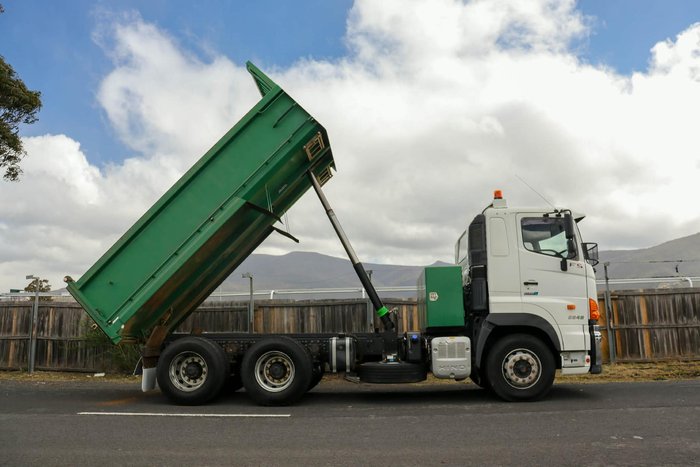2016 Hino 700 Series Fs 2848 White