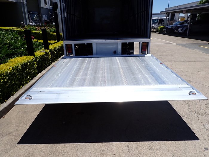 2020 ISUZU FSR 140-260