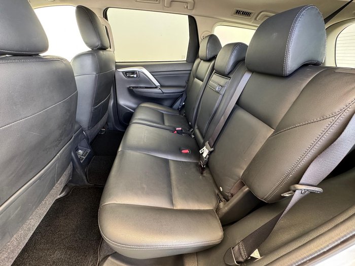 2023 Mitsubishi Pajero Sport GLS