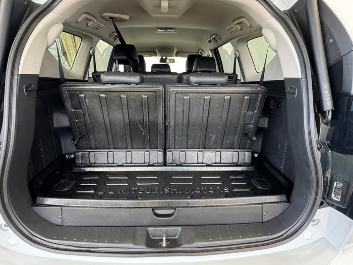 2023 Mitsubishi Pajero Sport GLS