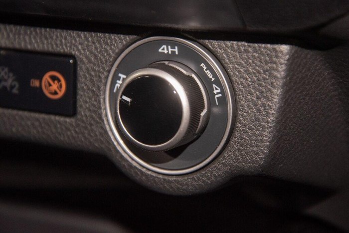 2025 Isuzu D-MAX X-TERRAIN