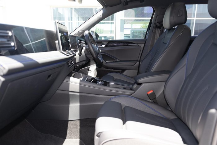 2025 Volkswagen Tiguan 195TSI R-Line