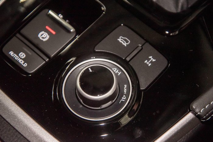 2025 Isuzu MU-X LS-U