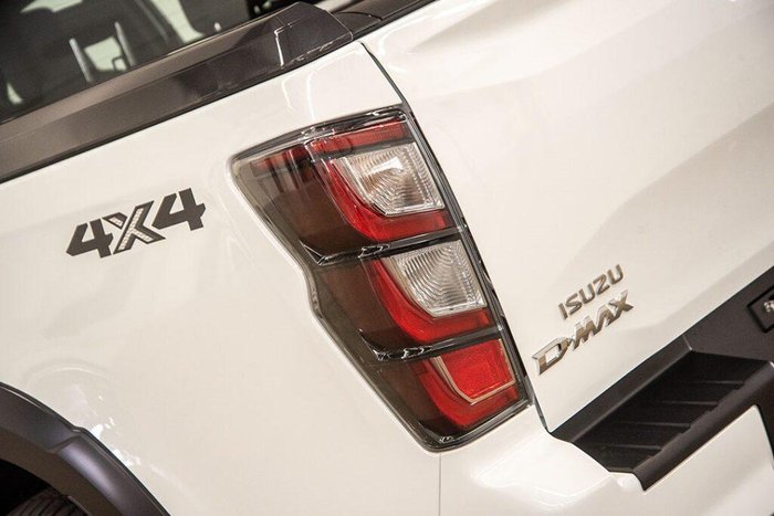 2025 Isuzu D-MAX X-TERRAIN