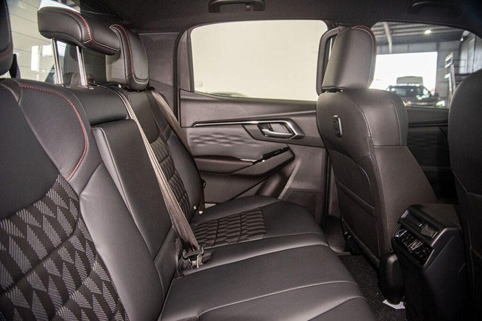 2025 Isuzu D-MAX X-TERRAIN