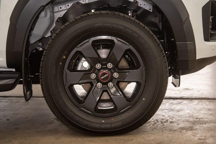 2025 Isuzu D-MAX X-TERRAIN