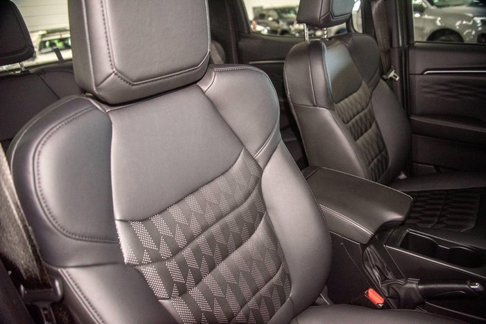 2025 Isuzu D-MAX LS-U+