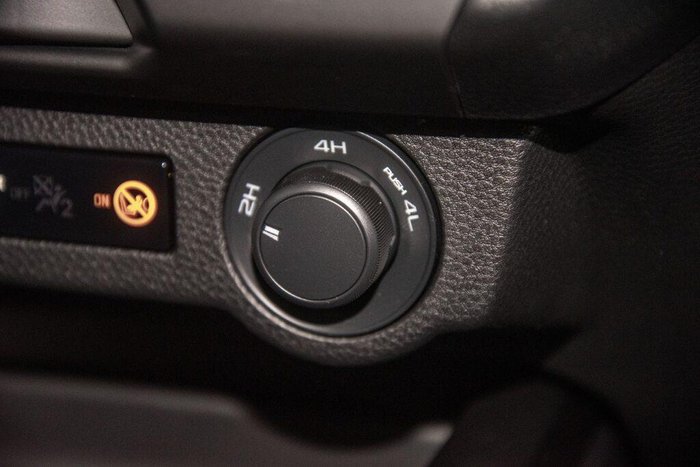 2025 Isuzu D-MAX X-RIDER