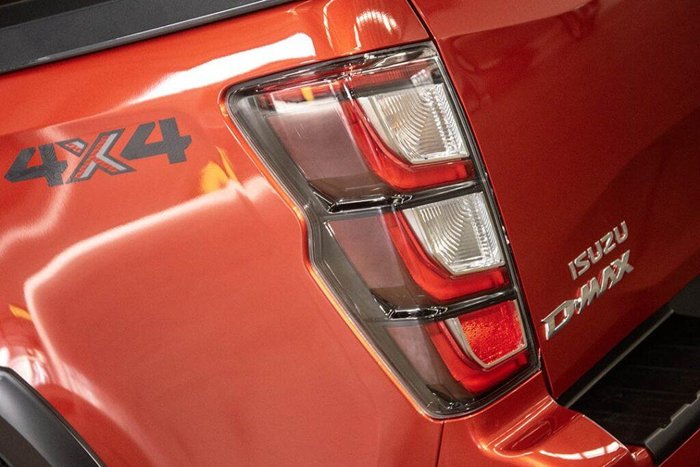 2025 Isuzu D-MAX X-TERRAIN