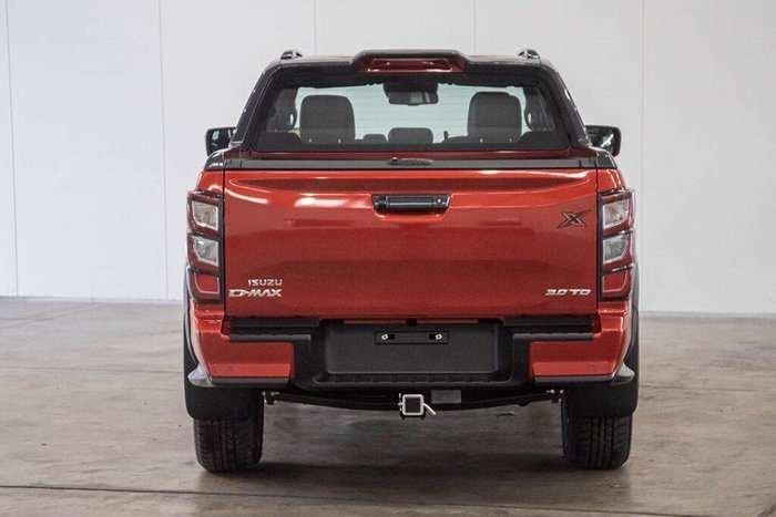 2025 Isuzu D-MAX X-TERRAIN