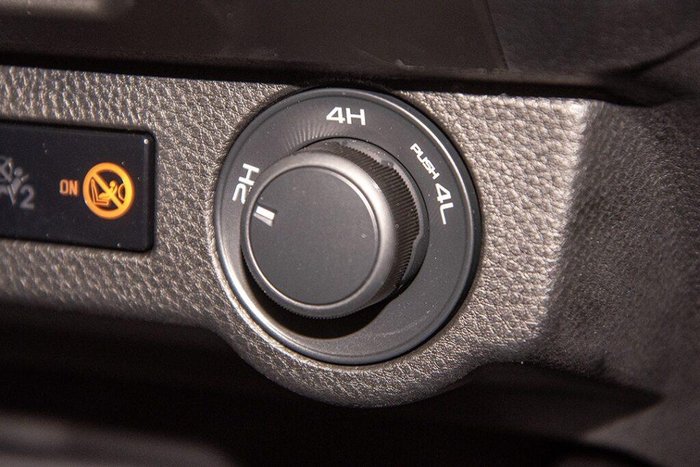 2025 Isuzu D-MAX X-RIDER