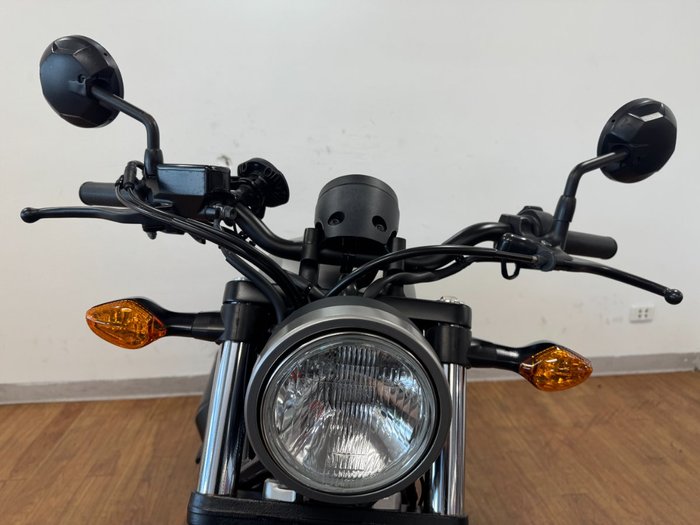 2017 Honda CMX500 SILVER