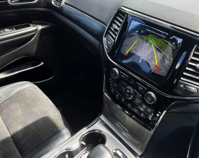 2020 Jeep Grand Cherokee Night Eagle