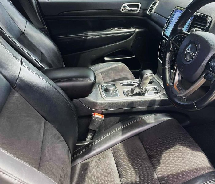 2020 Jeep Grand Cherokee Night Eagle