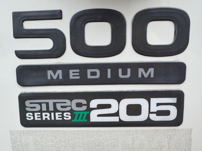 2011 Isuzu Frr 500 WHITE