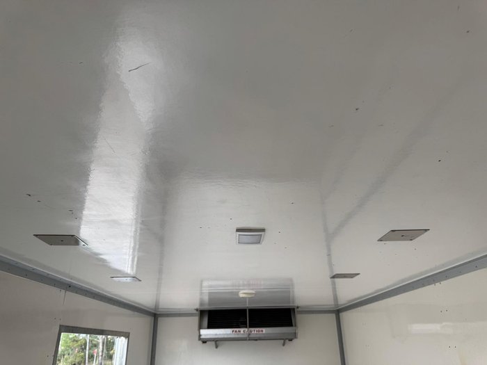 2011 Isuzu Frr 500 WHITE