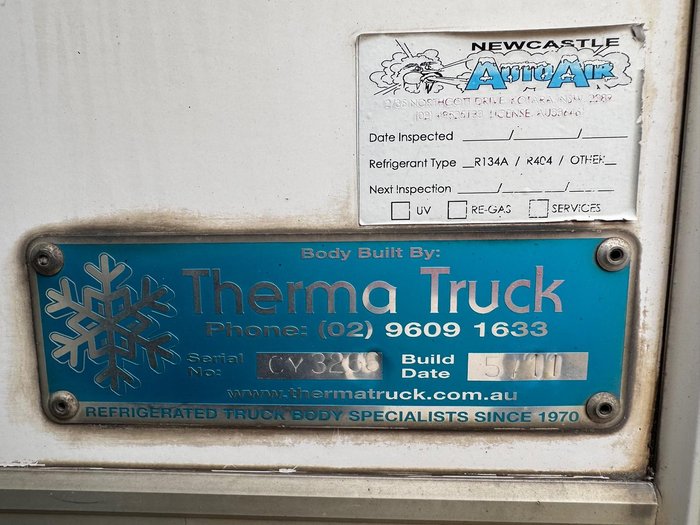 2011 Isuzu Frr 500 WHITE