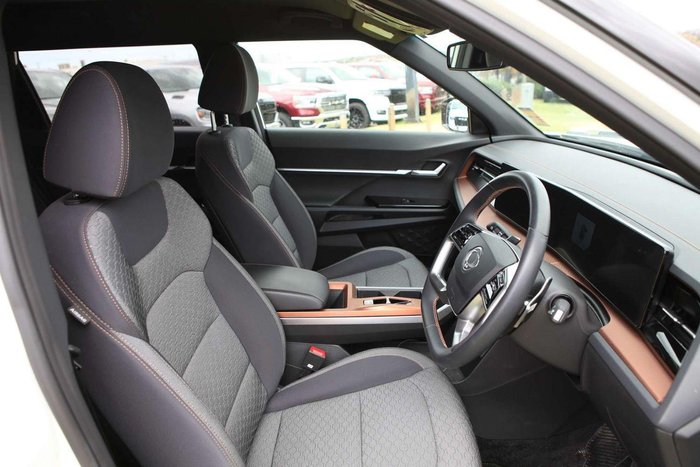 2024 KGM SsangYong Torres ELX