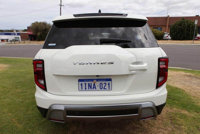 2024 KGM SsangYong Torres ELX