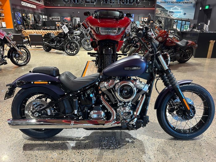 2025 Harley-Davidson Street Bob 117 (FXBB) Softail Purple