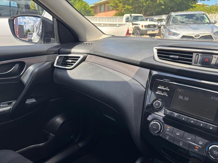 2015 Nissan QASHQAI ST