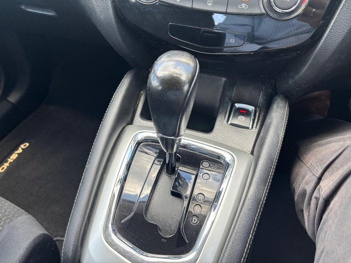 2015 Nissan QASHQAI ST