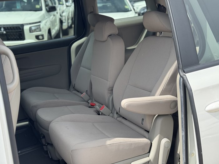 2020 Kia Carnival S