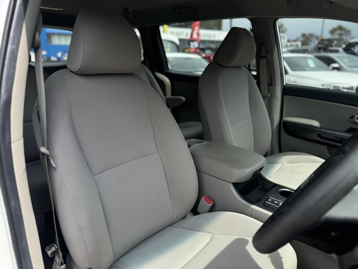 2020 Kia Carnival S