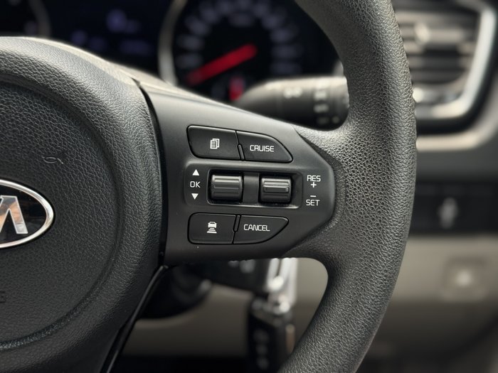 2020 Kia Carnival S