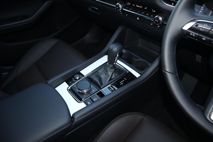 2025 Mazda 3 G25 Astina