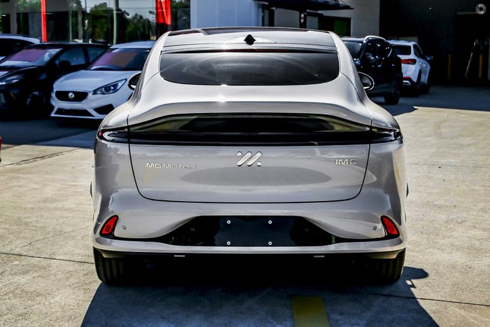 2025 MG IM6 Performance