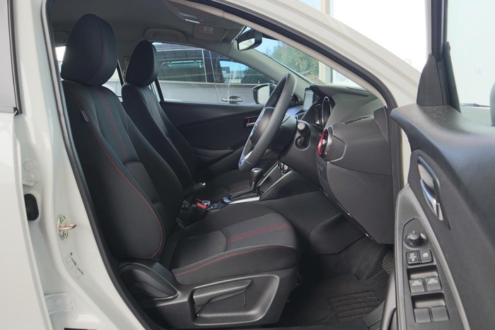 2025 Mazda 2 G15 Evolve