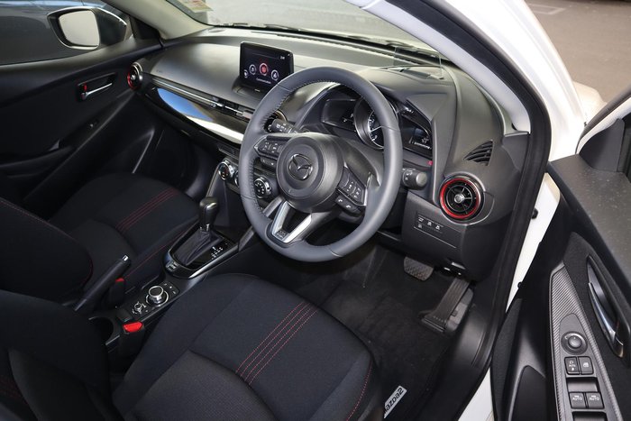 2025 Mazda 2 G15 Evolve