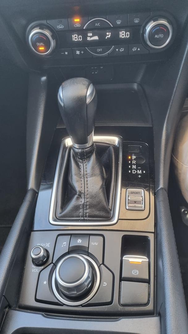 2017 Mazda 3 SP25
