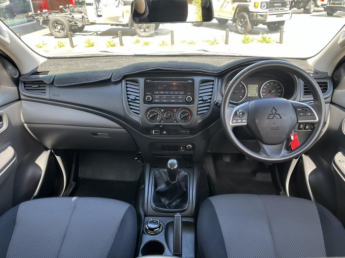 2015 Mitsubishi Triton GLX MQ MY16 4X4 Dual Range White