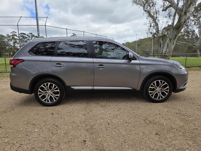 2018 Mitsubishi Outlander ES ADAS