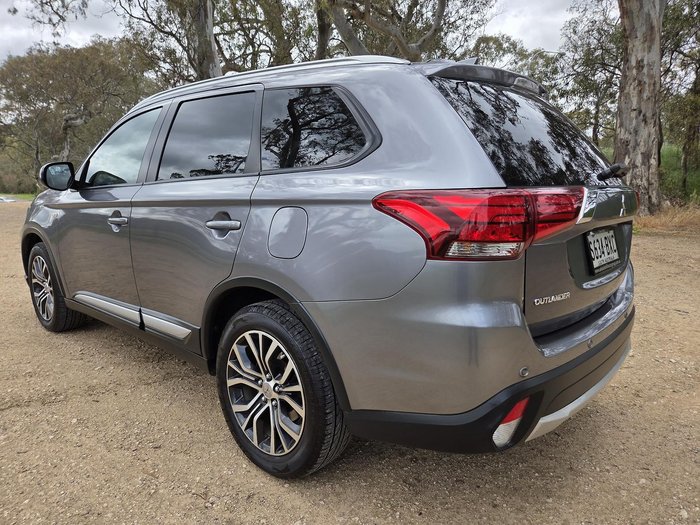 2018 Mitsubishi Outlander ES ADAS
