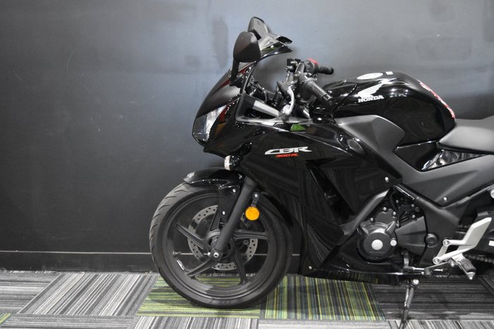 2015 Honda CBR300R Black