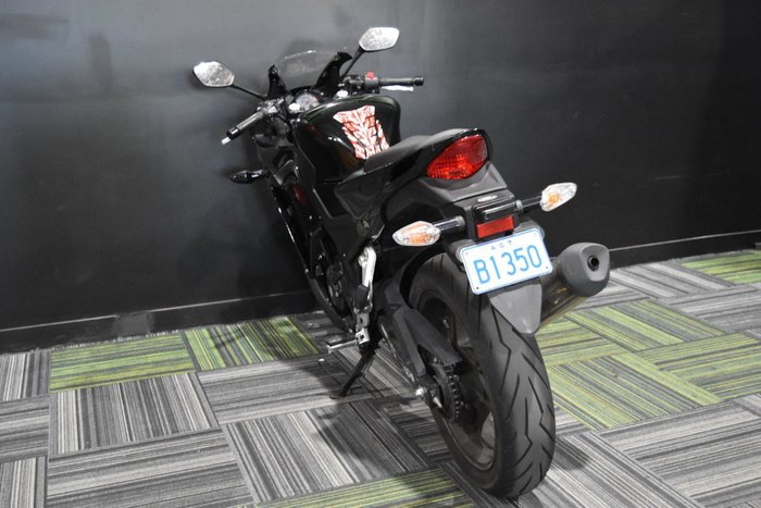 2015 Honda CBR300R Black