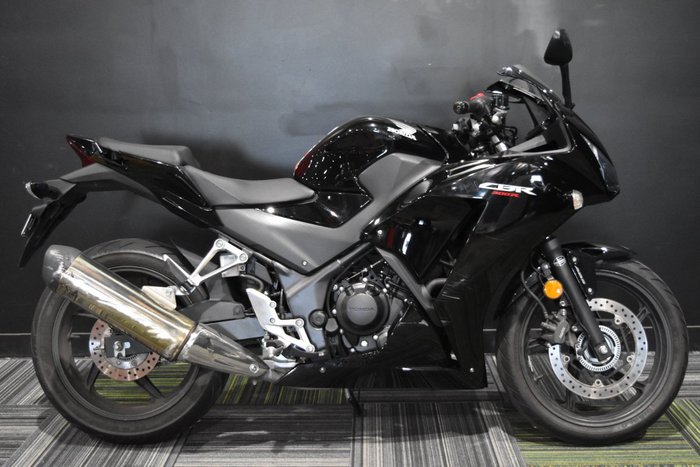 2015 Honda CBR300R Black
