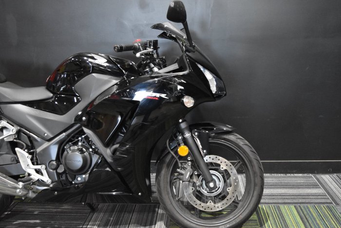 2015 Honda CBR300R Black