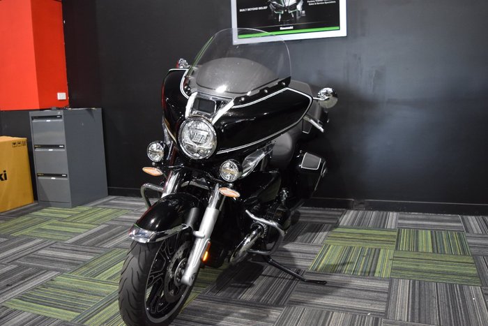 2024 BMW Motorrad R 18 TRANSCONTINENTAL Black