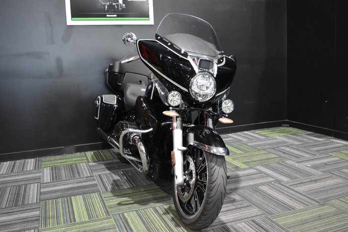 2024 BMW Motorrad R 18 TRANSCONTINENTAL Black