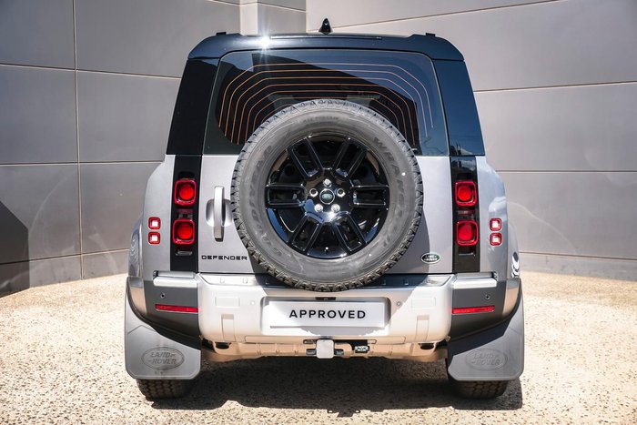 2022 Land Rover Defender 110 P400 S