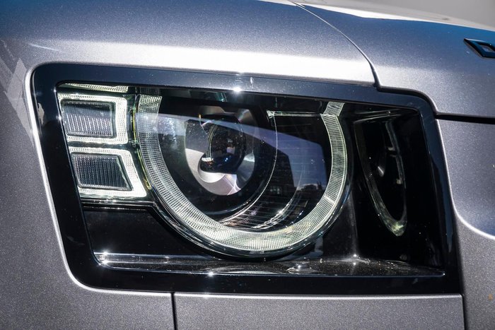 2022 Land Rover Defender 110 P400 S