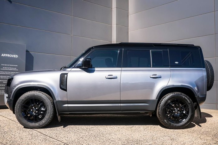 2022 Land Rover Defender 110 P400 S