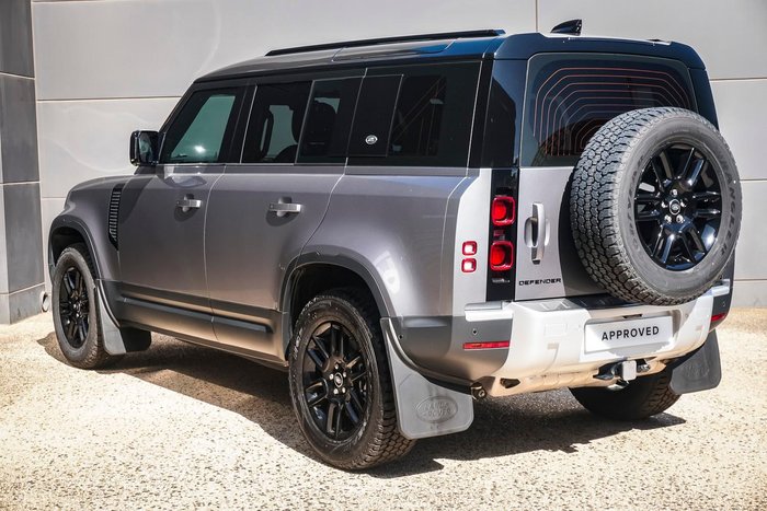 2022 Land Rover Defender 110 P400 S