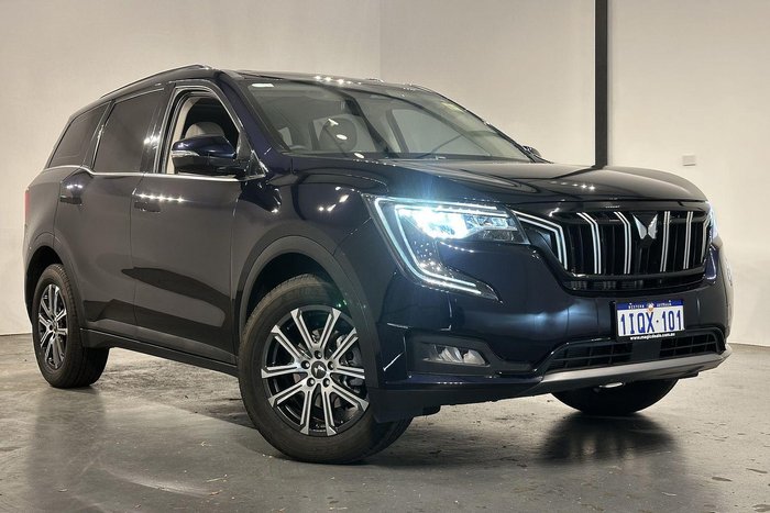 2024 Mahindra XUV700 AX7