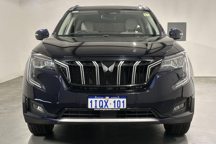 2024 Mahindra XUV700 AX7