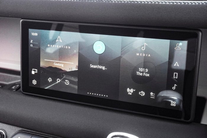 2022 Land Rover Defender 110 D300 SE